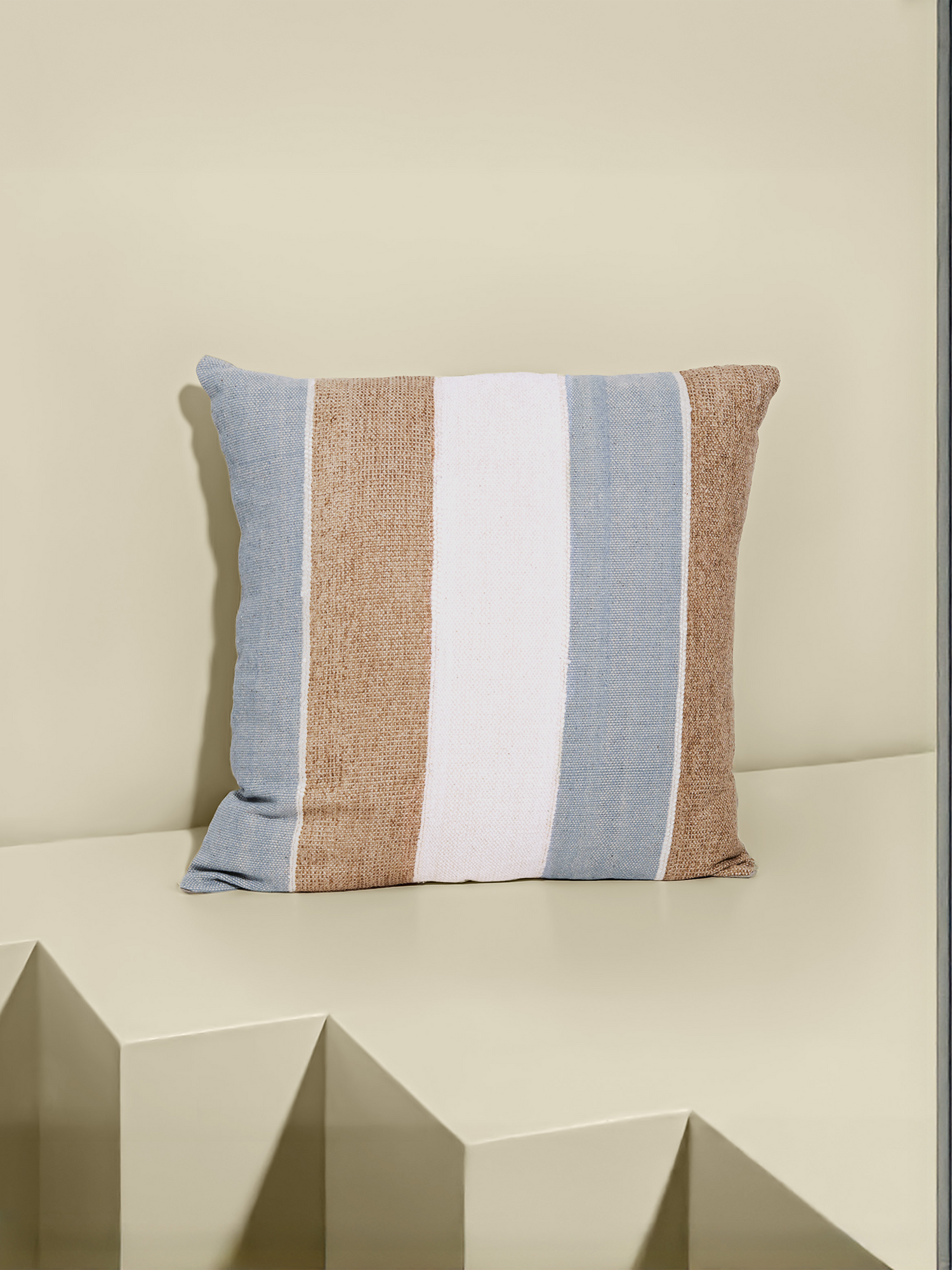 Omio Hand-woven Cushion
