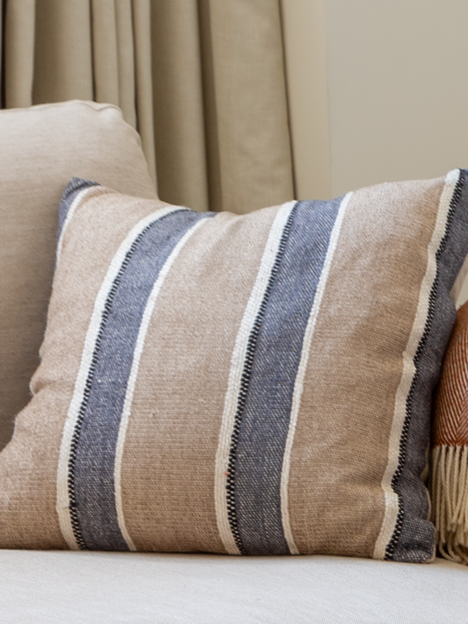 Alaya Hand-woven Cushion