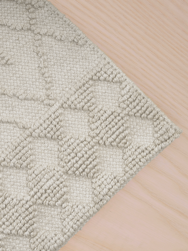 Aubrey Hand-woven Jute Rug