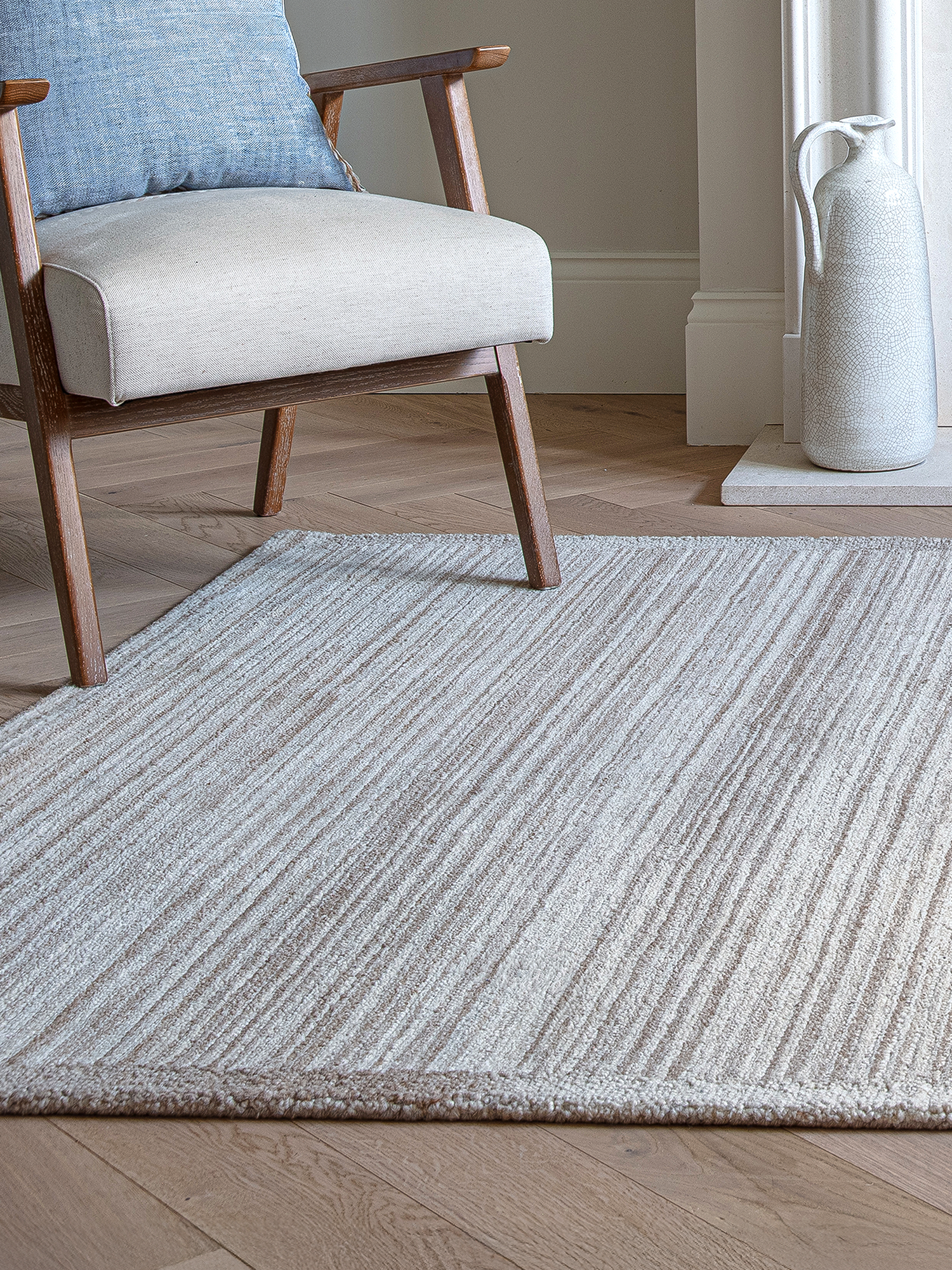 Ailany Hand-tufted Wool Rug