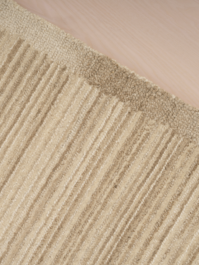 Ailany Hand-tufted Wool Rug