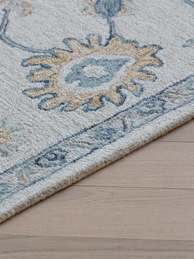 Zahana Hand-tufted Wool Rug