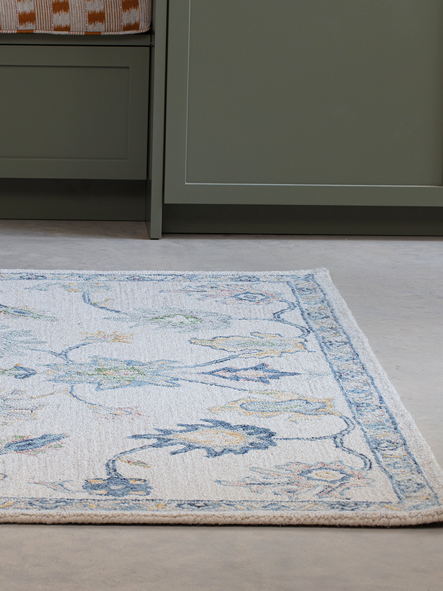 Zahana Hand-tufted Wool Rug