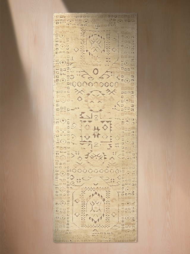 Srija Hand-knotted Wool Rug