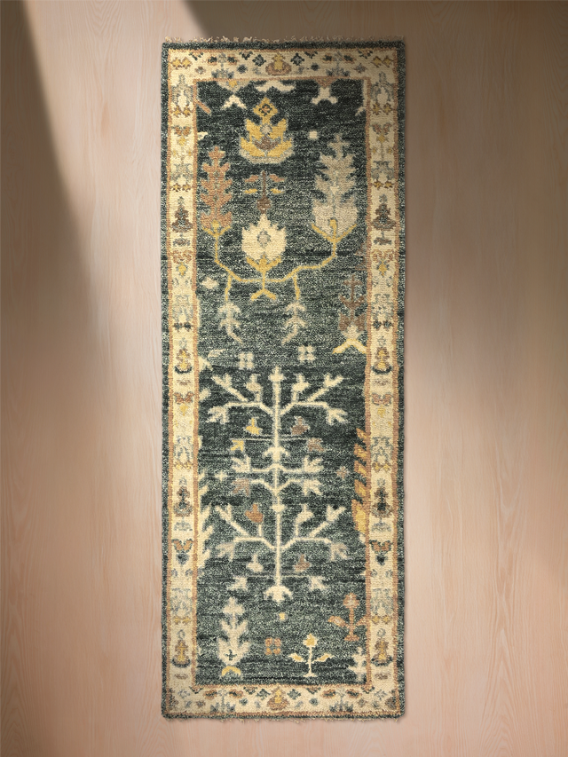 Midnight Garden Hand-knotted Wool Rug