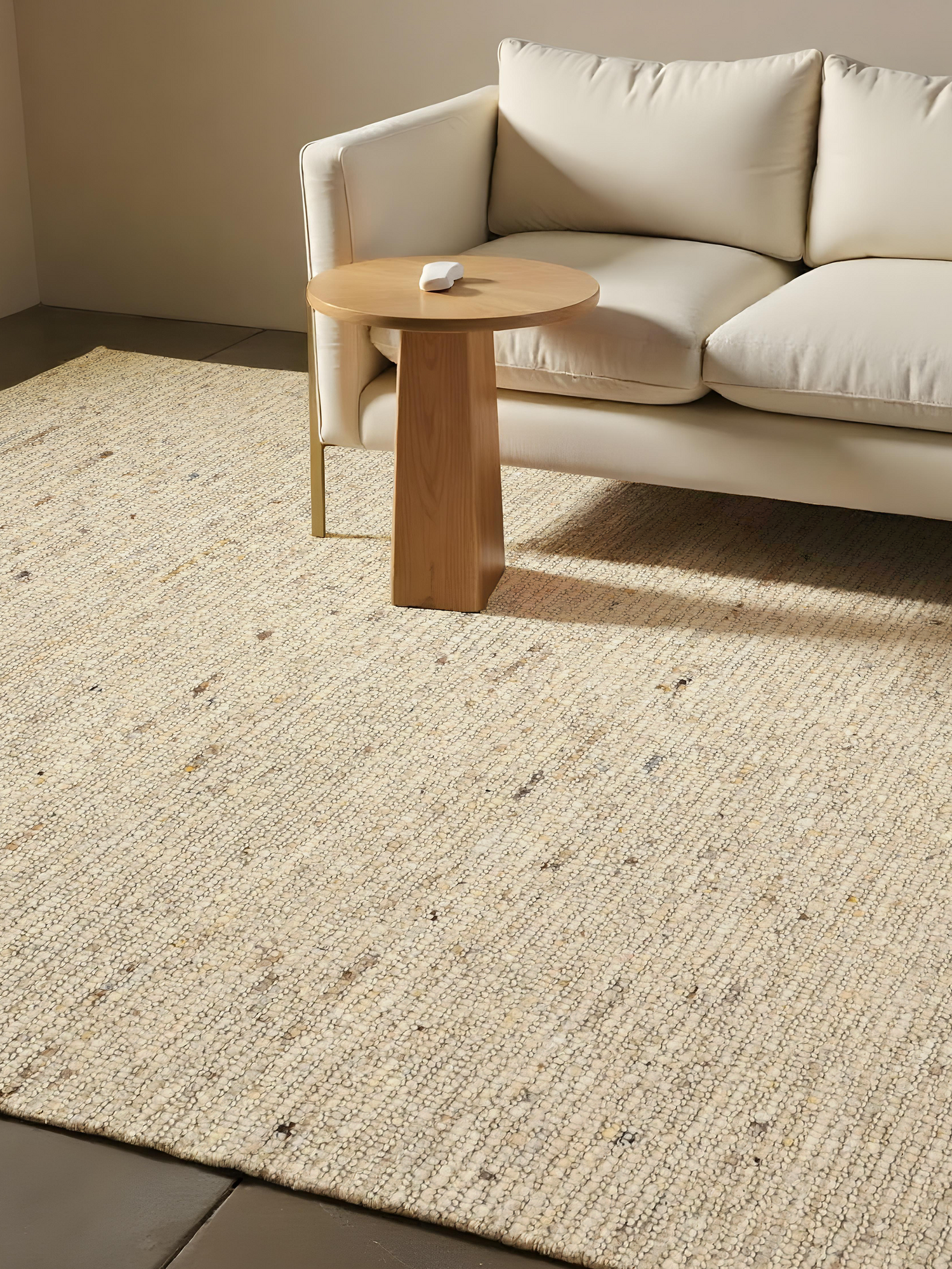 Inaya Hand-woven Wool Rug