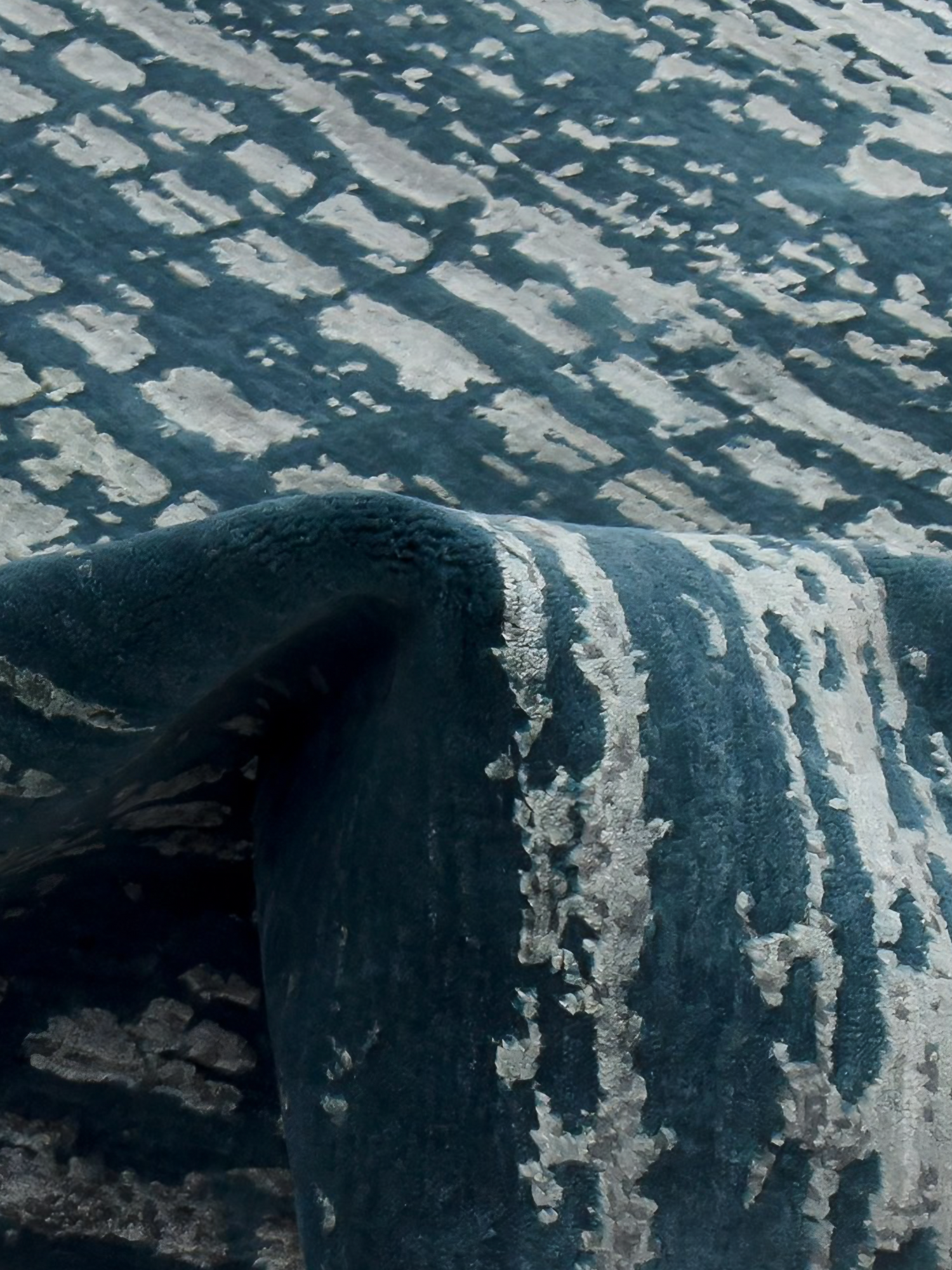 Stella Hand-knotted Wool & Bamboo Silk Rug