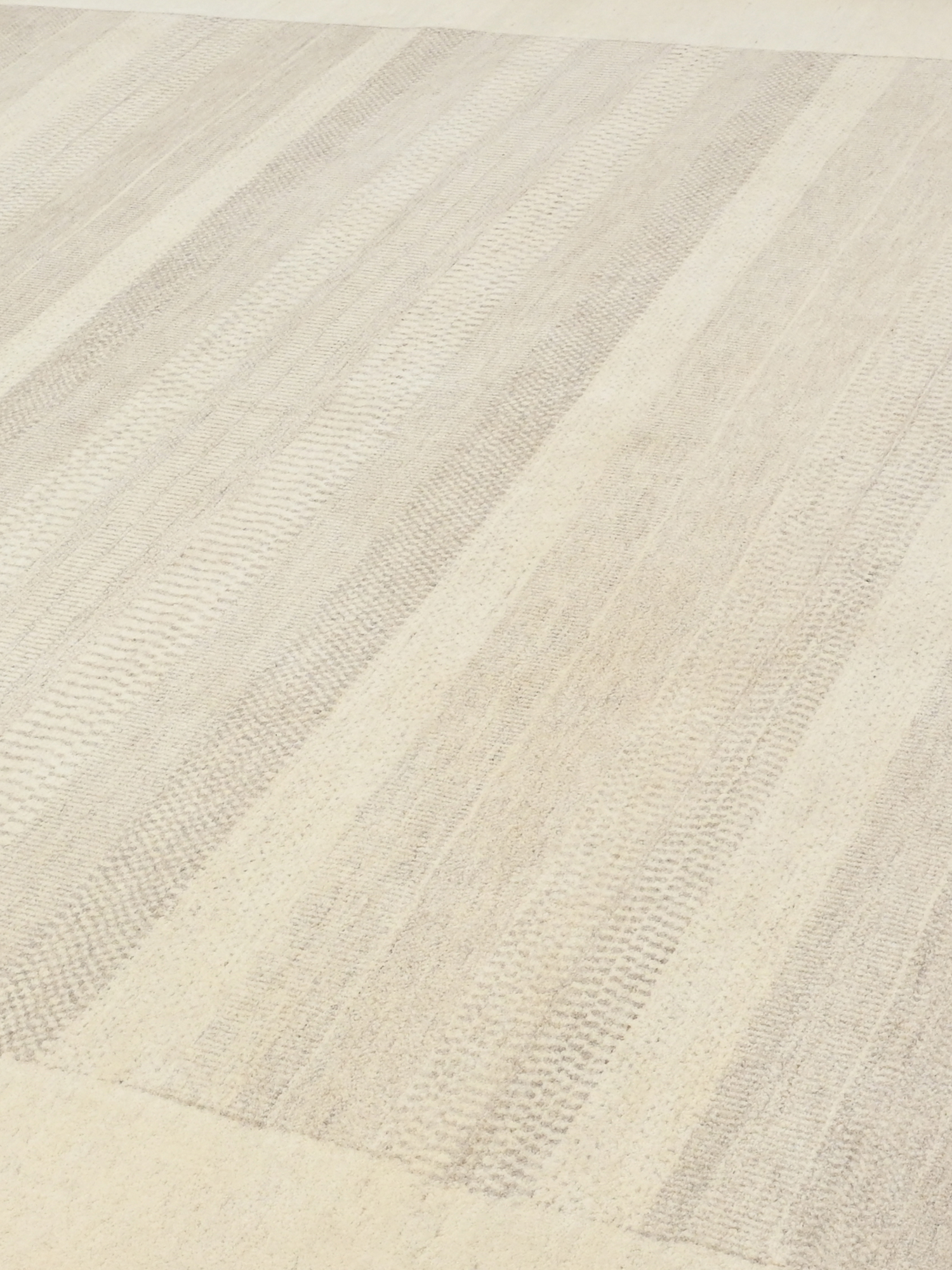 Zyra Heritage Hand-knotted Wool Rug