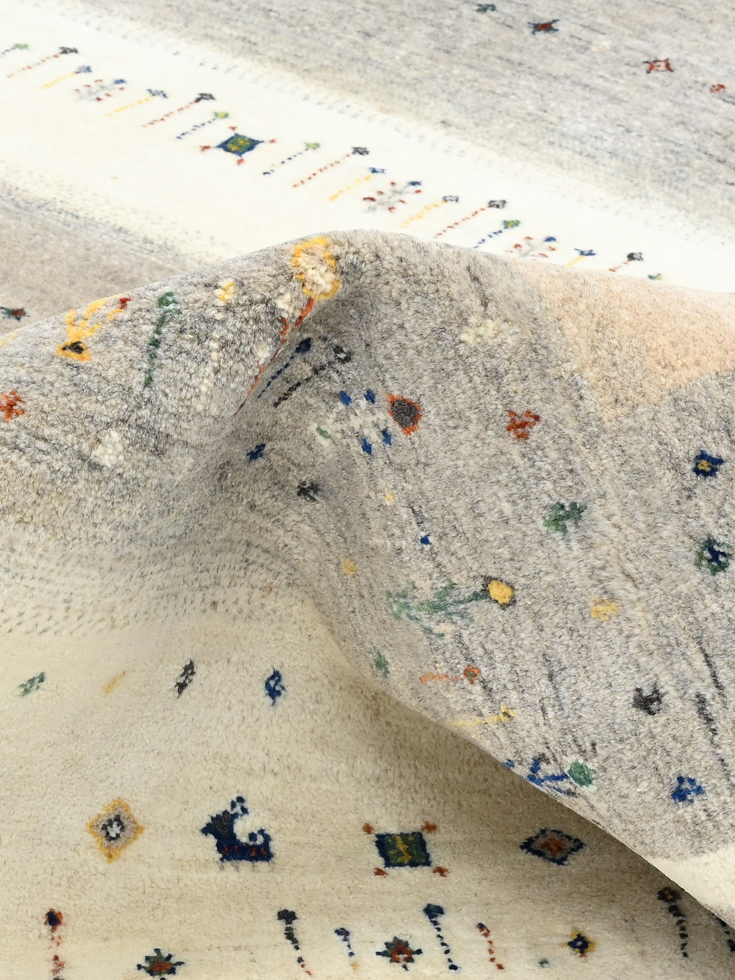 Amaya Heritage Hand-knotted Wool Rug