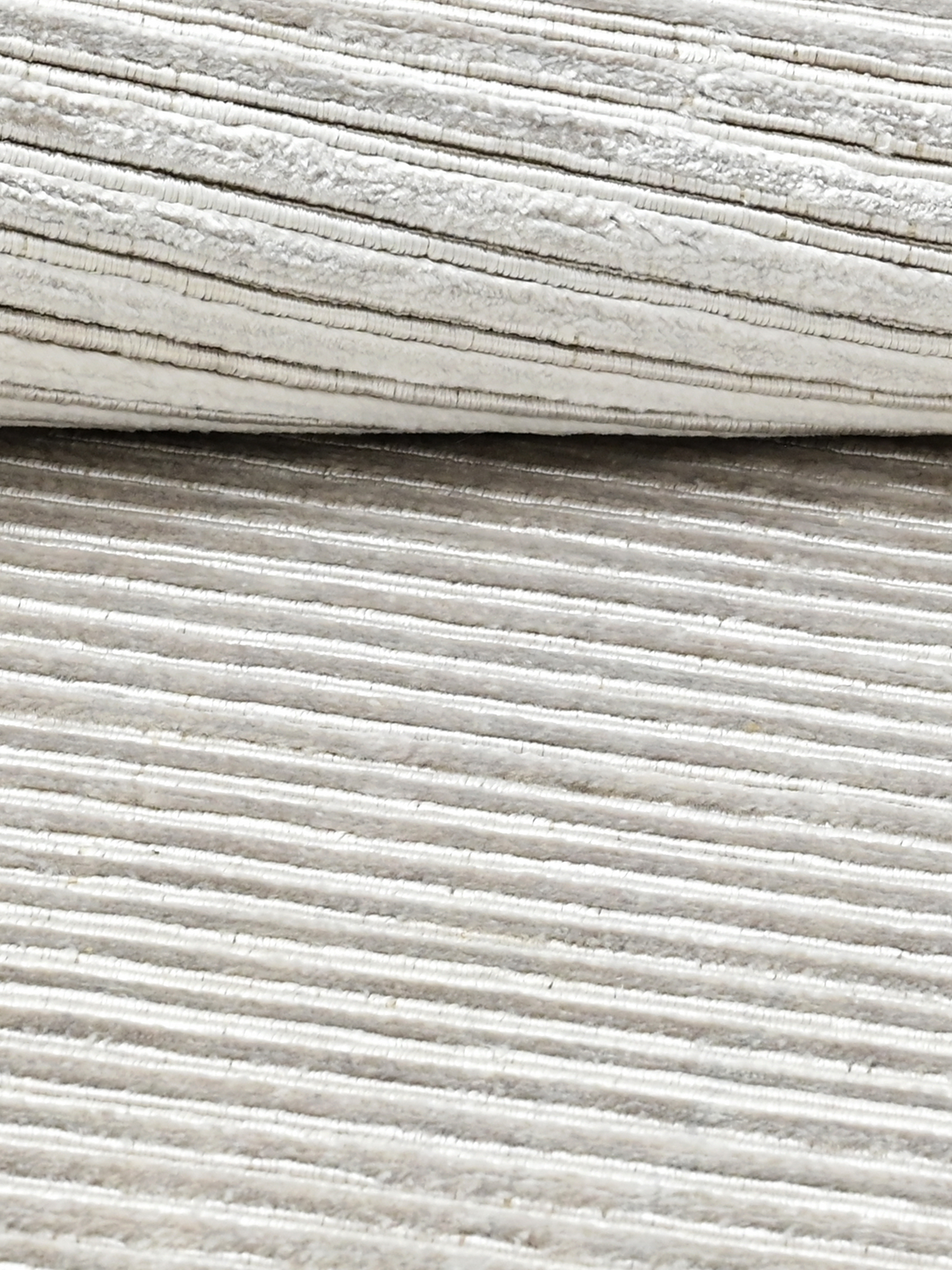 Isabella Handloom Banana Silk Rug