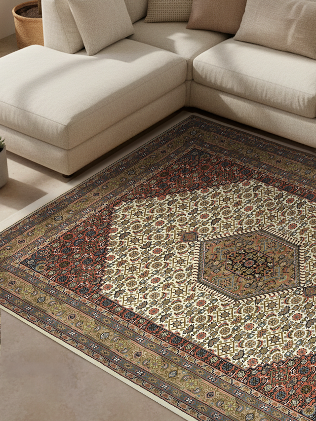 Avelino Hand-knotted Wool Rug