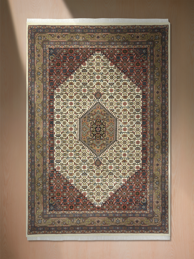 Avelino Hand-knotted Wool Rug