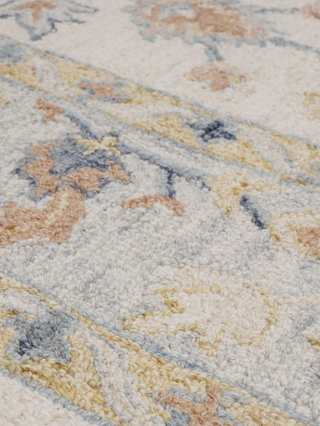 Saraya Hand-tufted Wool Rug