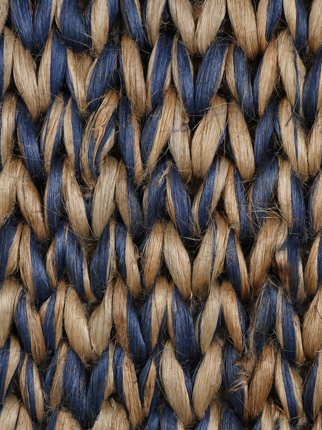 Hamza Hand-woven Jute Rug