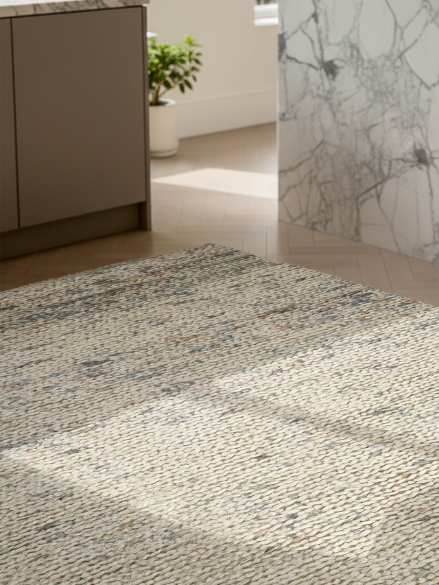 Samaira Hand-woven Jute Rug