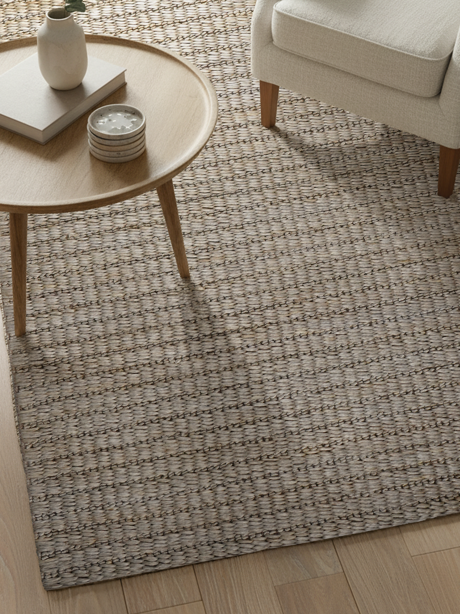 Aamil Hand-woven Jute Rug