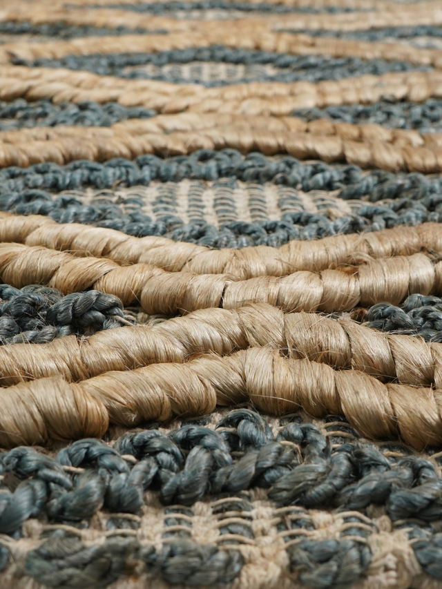 Razaq Hand-woven Jute Rug