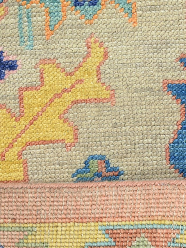 Vaayu Hand-knotted Wool Rug