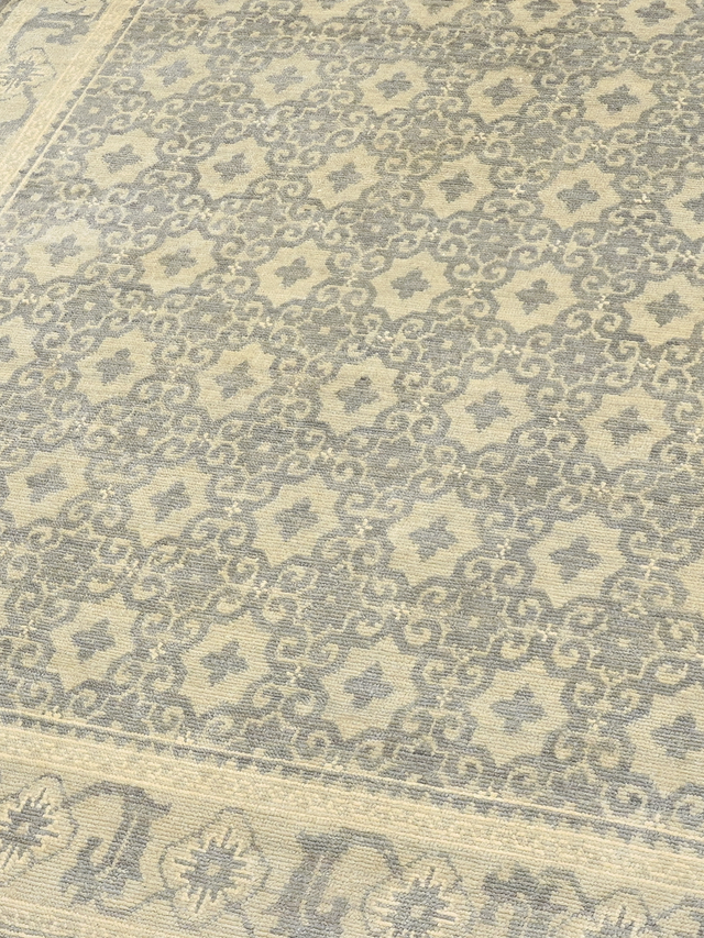 Meira Hand-knotted Wool Rug