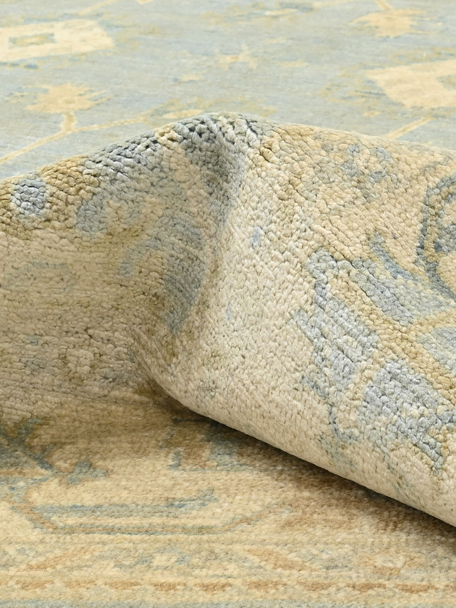 Verna Hand-knotted Wool Rug