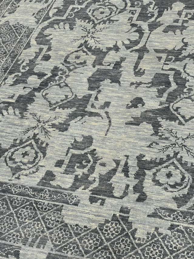 Lumira Hand-knotted Wool Rug