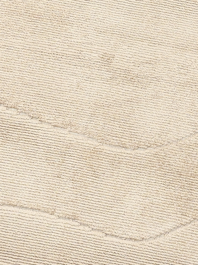 Siyana Hand-woven Organic Rug