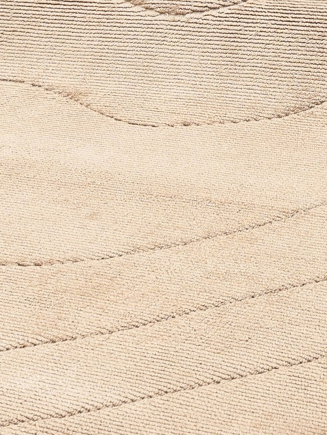 Siyana Hand-woven Organic Rug