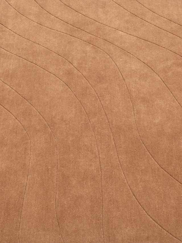 Hina Hand-tufted Wool Rug