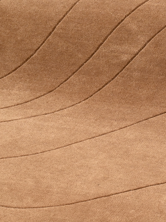 Hina Hand-tufted Wool Rug