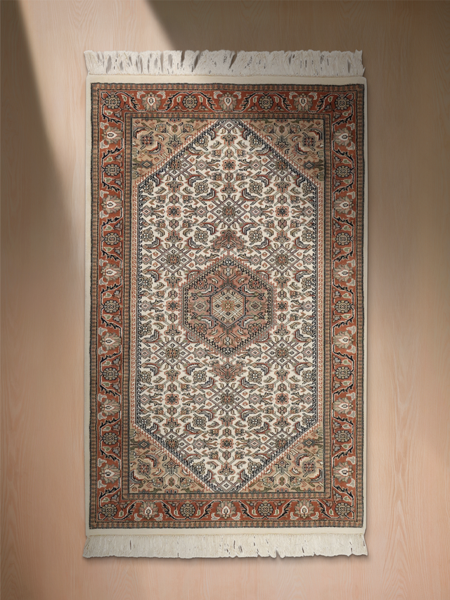 Monique Hand-knotted Wool Rug