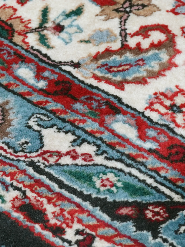 Rhianne Hand-knotted Wool Rug