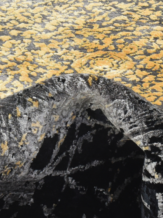 Nauheed Hand-knotted Bamboo Silk & Wool Rug