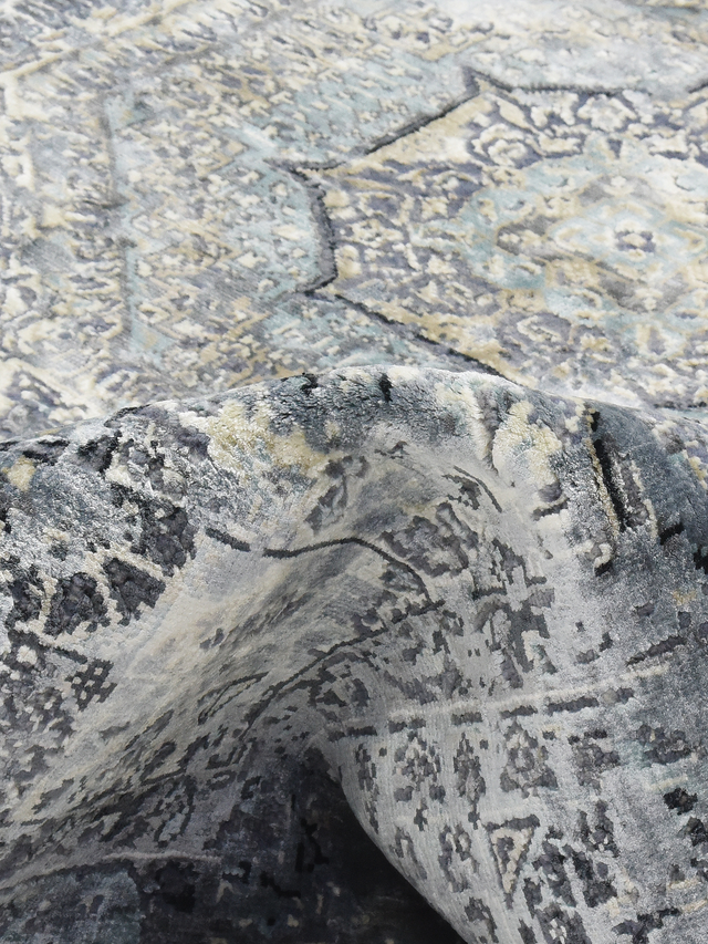 Lyven Hand-knotted Wool & Bamboo Silk Rug