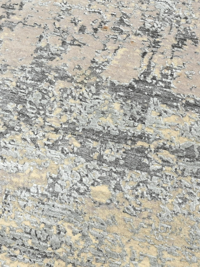 Dan Wool & Bamboo Silk Hand-Knotted Rug