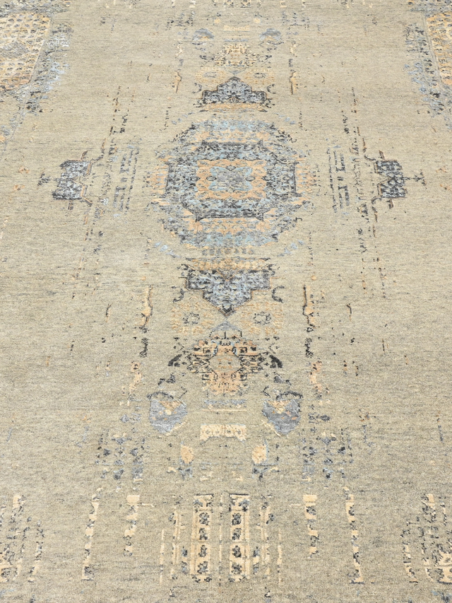 Tara Wool & Bamboo Silk Hand-Knotted Rug