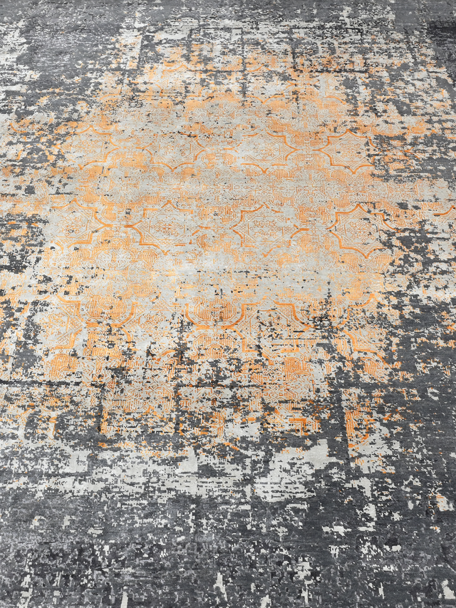 Isven Hand-knotted Wool & Bamboo Silk Rug