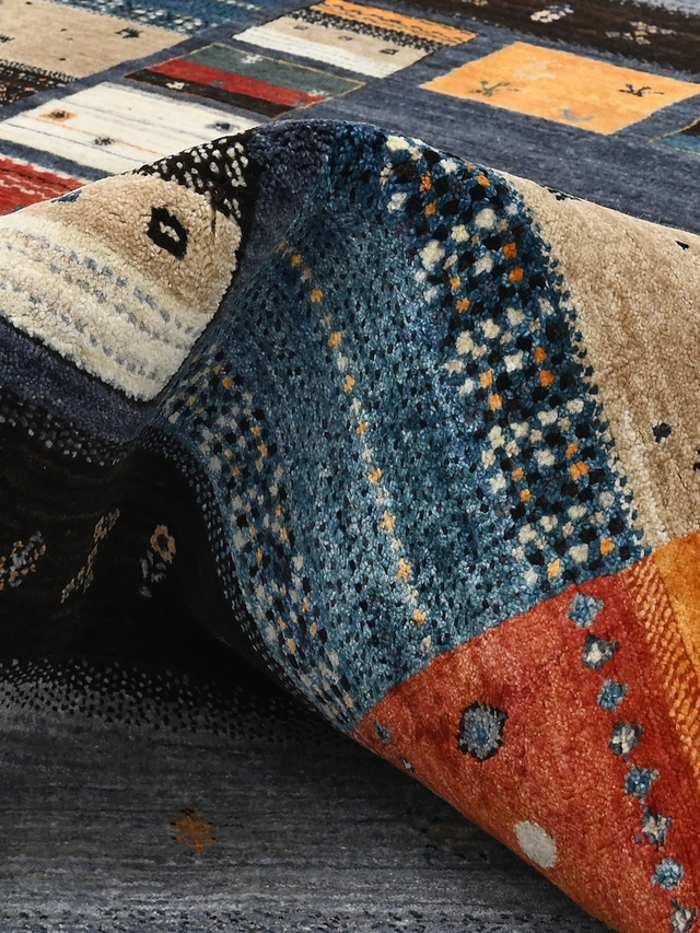 Mavan Hand-Knotted Wool Rug – Midnight Blue