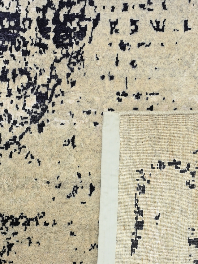 Elowen Hand-knotted Wool & Bamboo Silk Rug