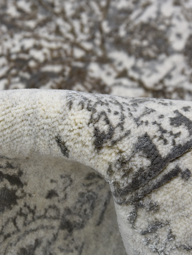 Auren Hand-knotted Wool & Bamboo Silk Rug