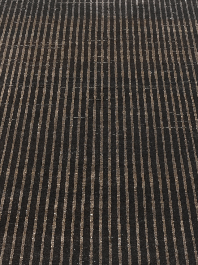 Darvan Hand-Knotted Wool Rug – Charcoal