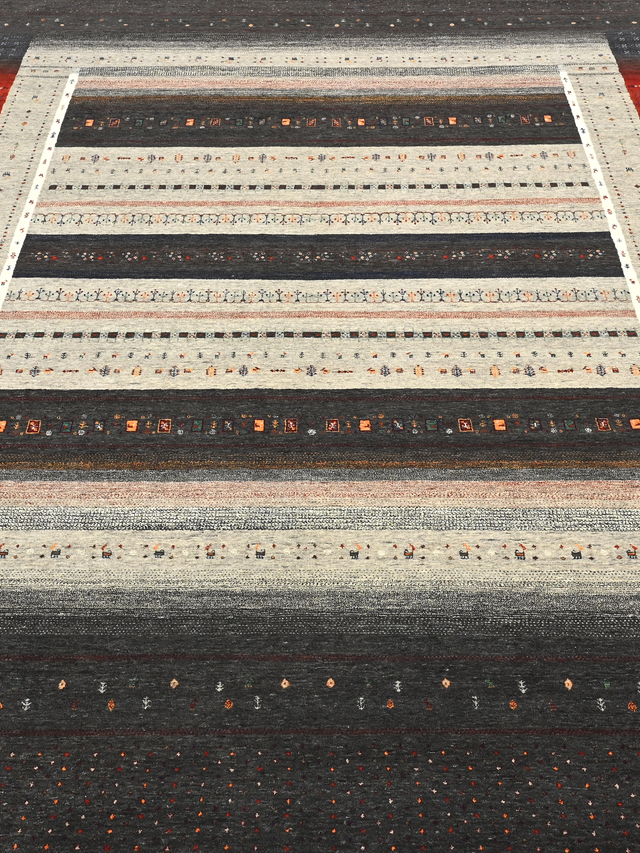 Garav Hand-Knotted Wool Rug – Multi