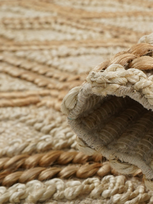 Koro Hand-woven Jute Rug