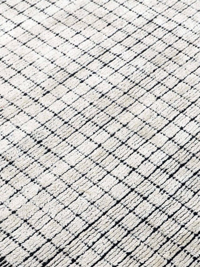 Ara Handloom Bamboo Silk Rug - Grey