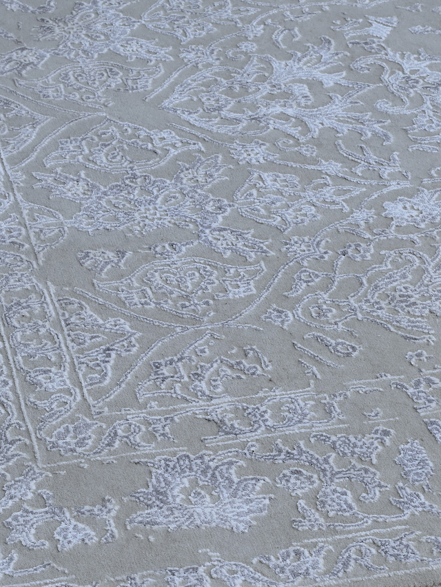 Caro Hand-knotted New Zealand Wool Rug - Grey