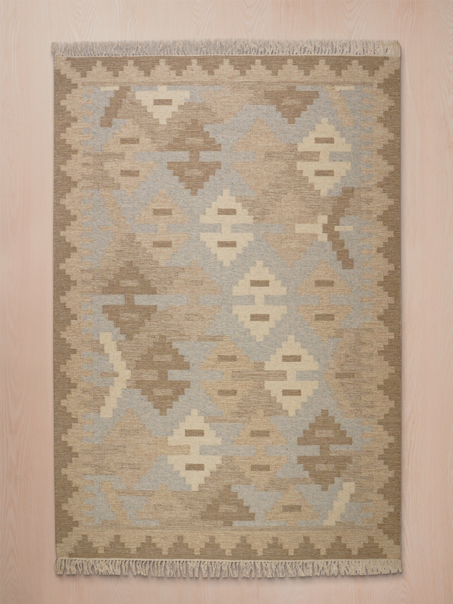 Daven Hand-Woven Wool Kilim Rug - Sand