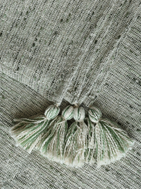 Elisha Minimal Throw