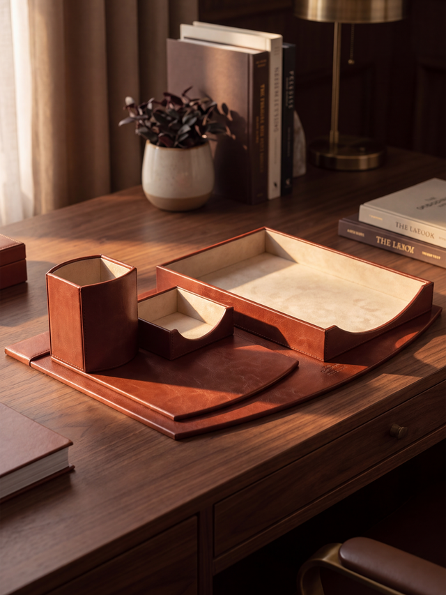 Quill Waxy Leather Desktop Set - Cognac
