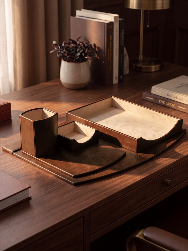 Quill Waxy Leather Desktop Set - Cognac