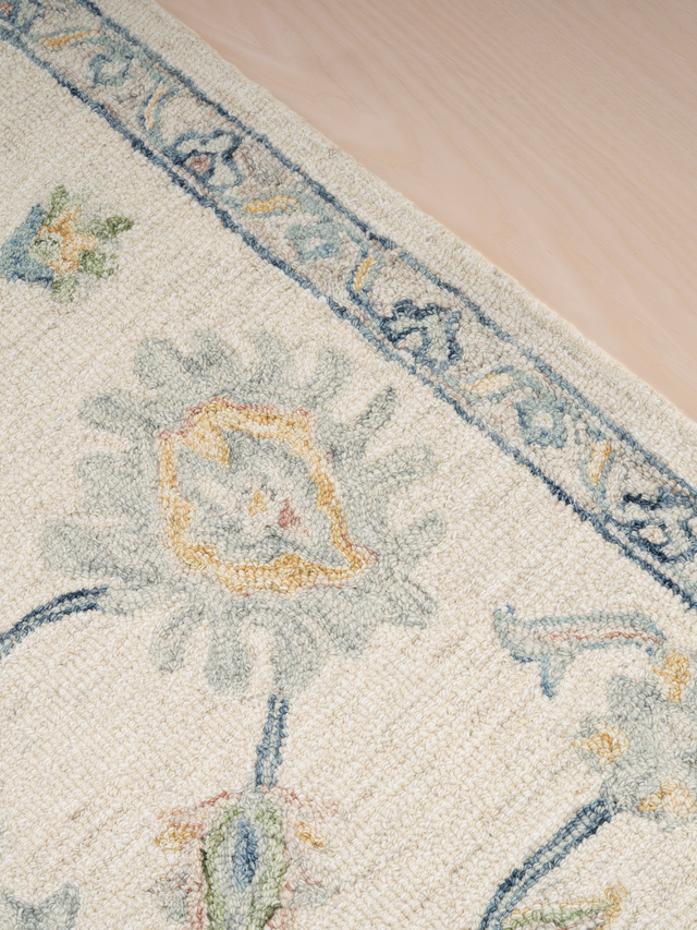 Zahana Hand-tufted Wool Rug