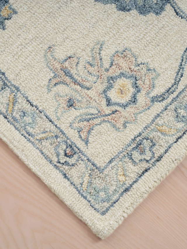 Zahana Hand-tufted Wool Rug